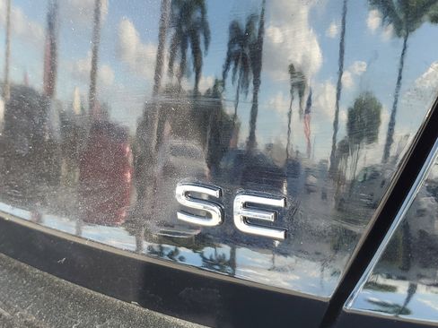 Used 2023 Volkswagen Jetta SE w/ Panoramic Sunroof Package image 30