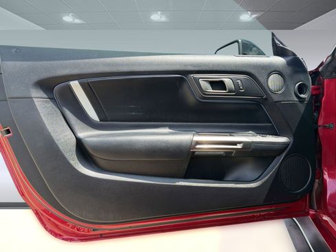 Used 2021 Ford Mustang Shelby GT500 w/ Technology Package image 20