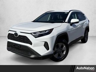 Used 2025 Toyota RAV4 XLE video 1
