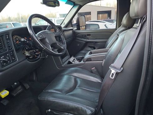 Used 2006 GMC Sierra 2500 SLT w/ Heavy-Duty Power Package image 5