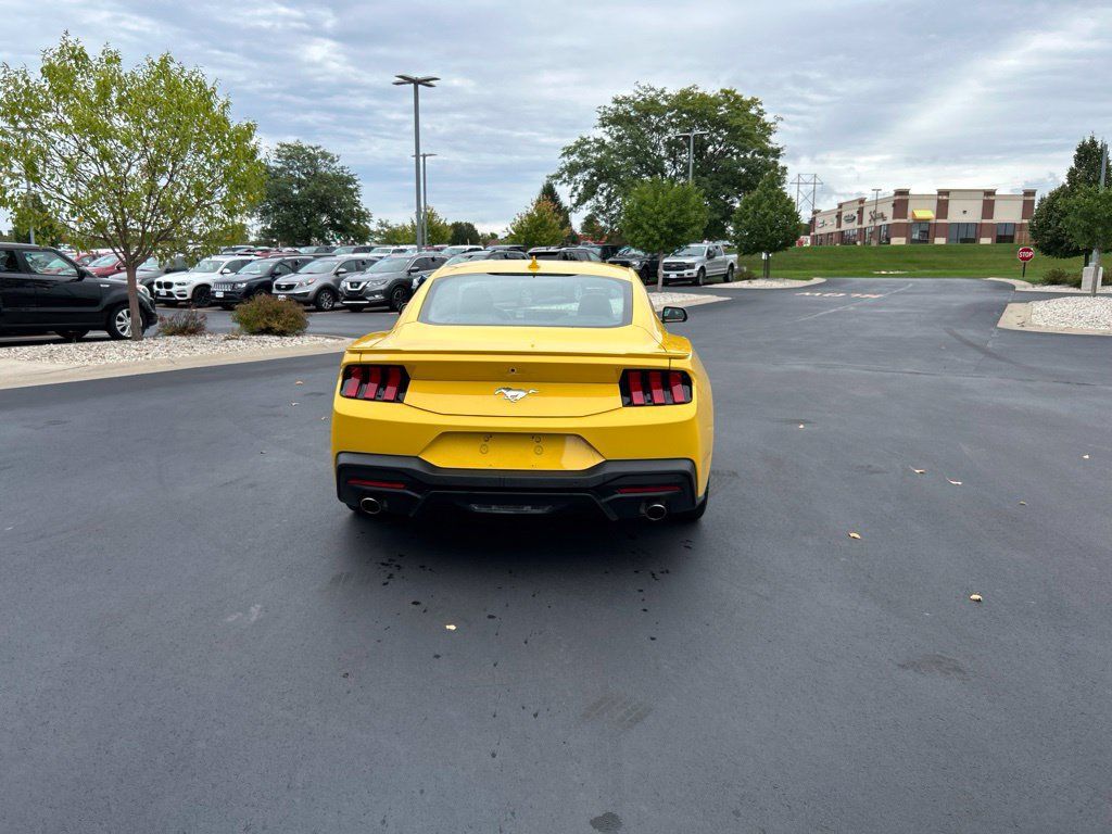Used 2024 Ford Mustang Coupe w/ 2.3L High Performance Package RWD image 7
