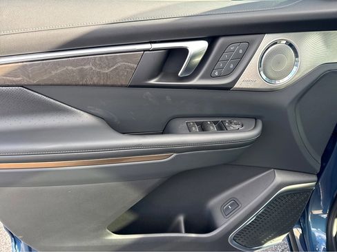 New 2026 Buick Enclave Avenir w/ Super Cruise Package image 10