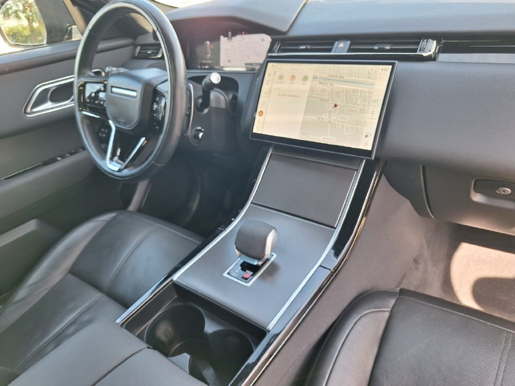 Used 2025 Land Rover Range Rover Velar Dynamic SE AWD/4WD image 28