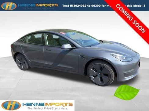 Used 2023 Tesla Model 3 Standard Range image 1