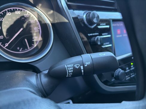 Used 2020 Toyota Camry LE image 49