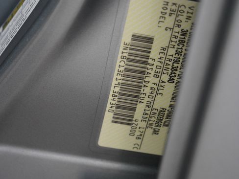 Used 2009 Nissan Versa 1.8 S w/ PWR Pkg image 26