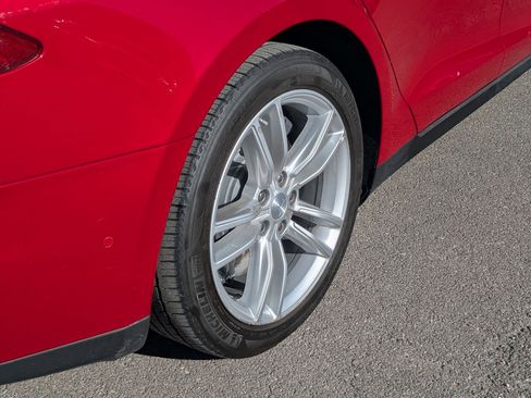 Used 2015 Tesla Model S 85D image 12