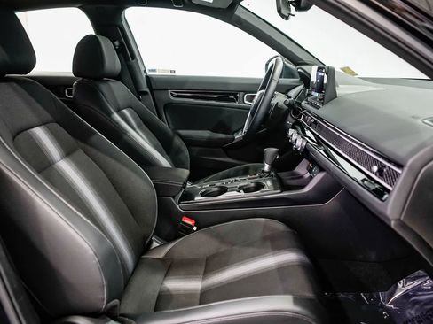 Used 2025 Honda Civic Sport image 16