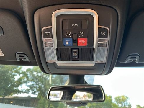 Used 2019 RAM 1500 Limited image 37