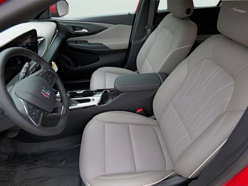 New 2026 Buick Envista Avenir image 7