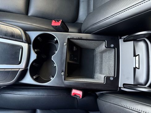 Used 2018 Porsche Macan Base image 33