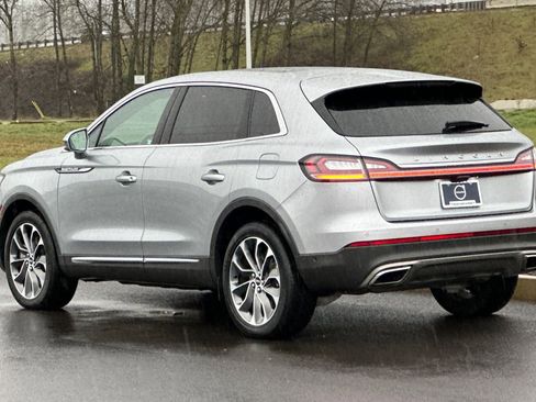 Used 2023 Lincoln Nautilus Reserve w/ Equipment Group 201A image 5