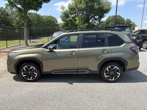 Used 2025 Subaru Forester Limited w/ Popular Package AWD/4WD image 4