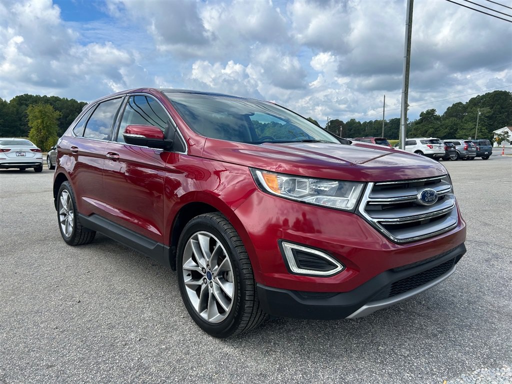 Used 2017 Ford Edge Titanium w/ Equipment Group 301A FWD image 7