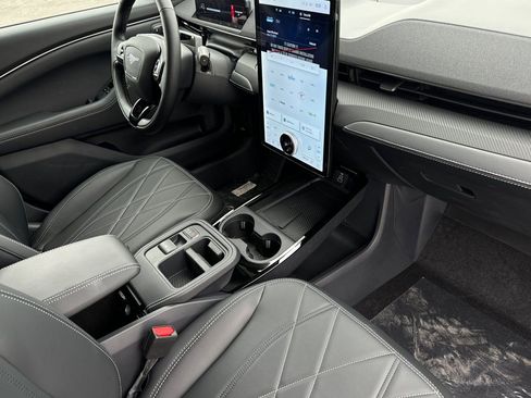 New 2025 Ford Mustang Mach-E Select w/ Comfort Package Lite image 17