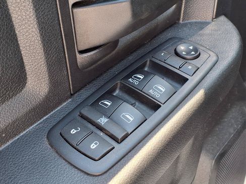 Used 2017 RAM 1500 Tradesman w/ Popular Equipment Group RWD image 4
