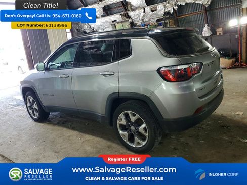 Used 2018 Jeep Compass Limited w/ Navigation Group AWD/4WD image 3