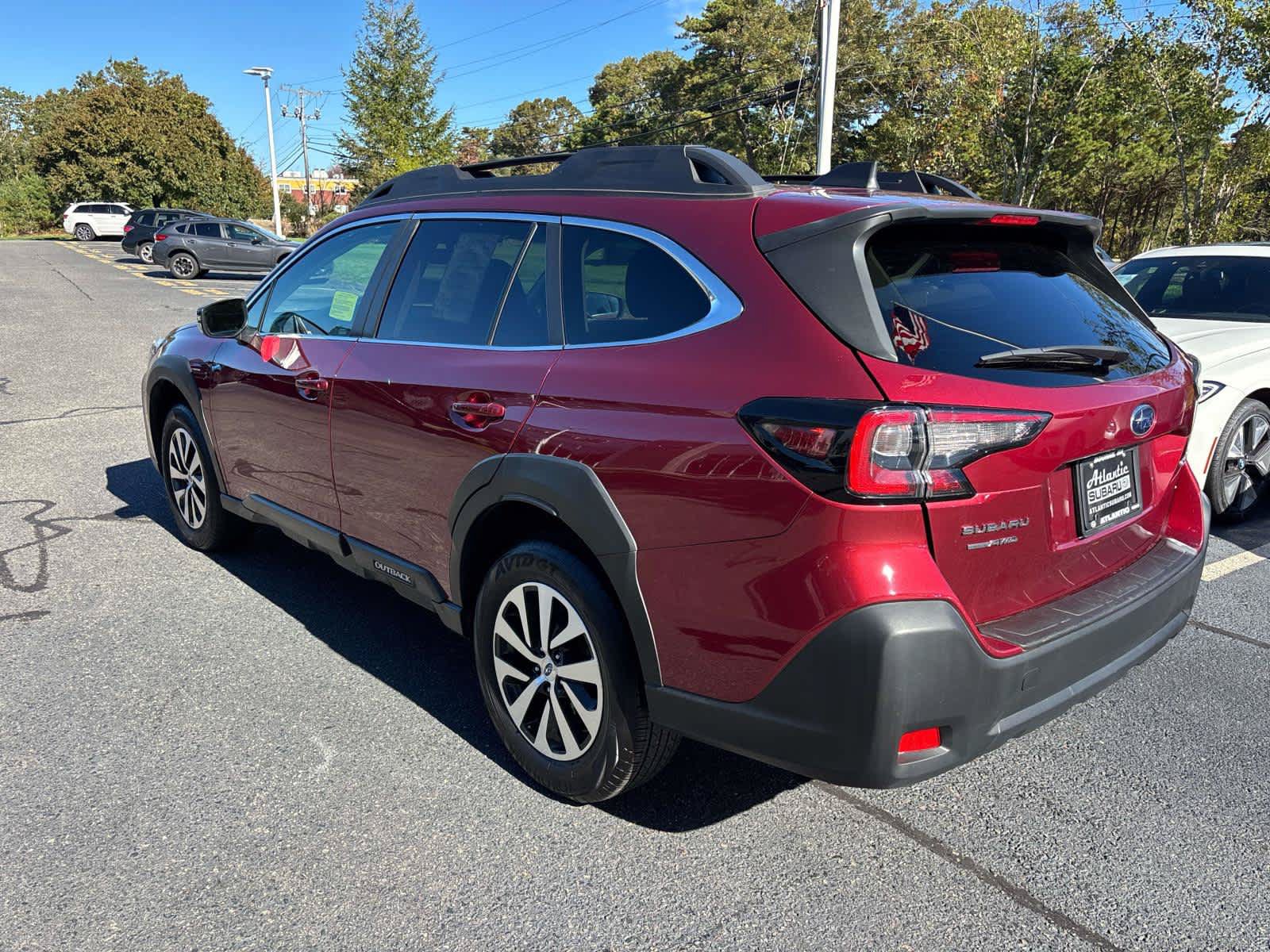Used 2025 Subaru Outback Premium AWD/4WD image 5
