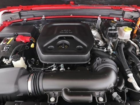 Used 2025 Jeep Wrangler Unlimited Rubicon 4xe w/ Safety Group image 15