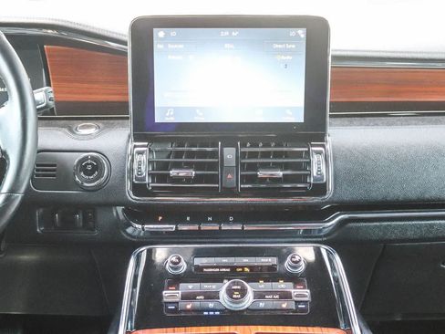 Used 2019 Lincoln Navigator L Reserve AWD/4WD image 13
