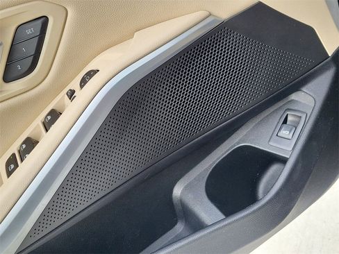 Used 2019 BMW 330i xDrive Sedan w/ Premium Package image 31