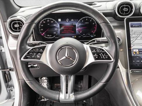 Used 2023 Mercedes-Benz GLC 300 4MATIC image 16