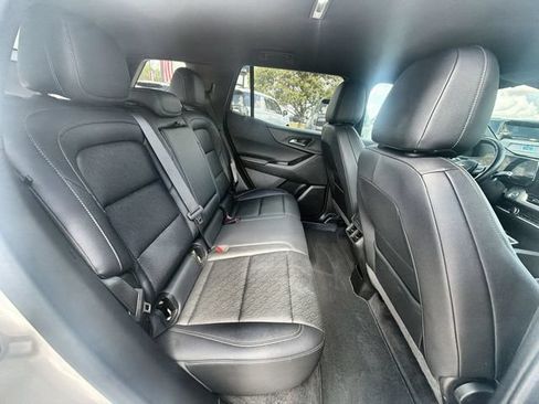 Used 2025 Chevrolet Equinox LT w/ Convenience Package II FWD image 27