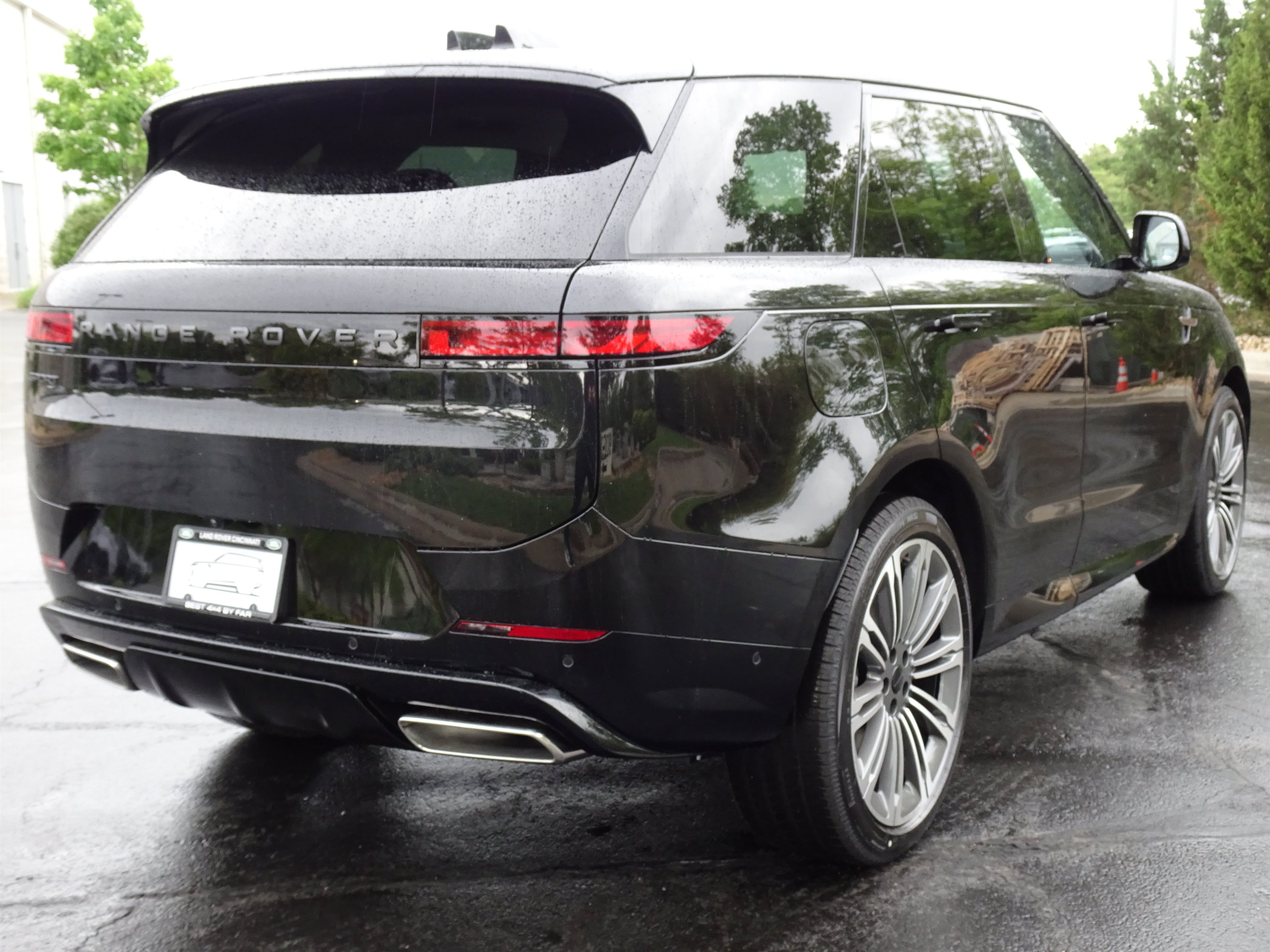 New 2026 Land Rover Range Rover Sport Dynamic SE AWD/4WD image 12