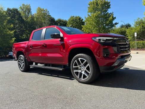 Used 2024 Chevrolet Colorado Z71 w/ Z71 Convenience Package 2 AWD/4WD image 2