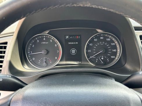 Used 2017 Hyundai Elantra Limited w/ Limited Tech Package 04 FWD image 27