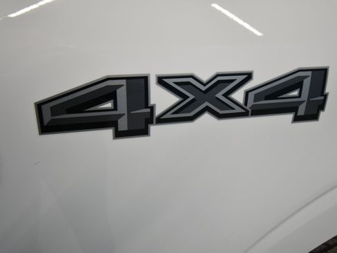 New 2025 Ford F150 Lariat w/ Equipment Group 502A High image 32