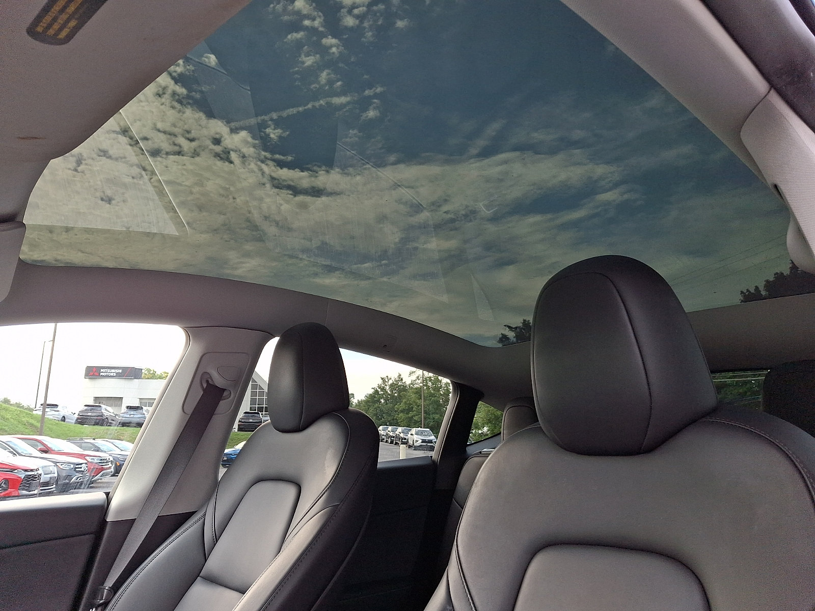 Used 2024 Tesla Model Y Long Range RWD image 13