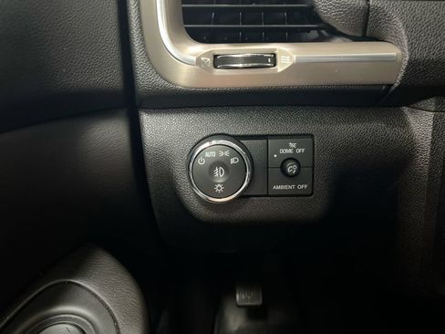 Used 2016 GMC Acadia Denali AWD/4WD image 19