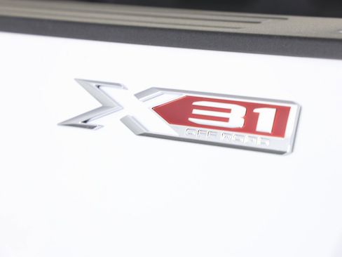 New 2026 GMC Sierra 2500 SLE w/ SLE Value Package; image 9