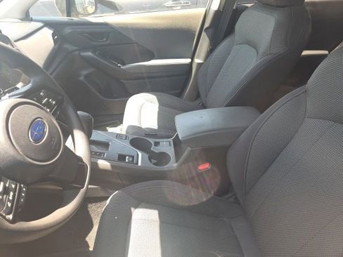 Used 2024 Subaru Crosstrek 2.0i Premium AWD/4WD image 9