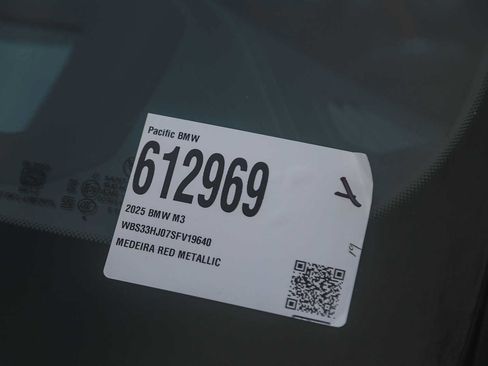 Used 2025 BMW M3 Competition image 25