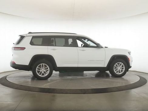 Used 2025 Jeep Grand Cherokee L Laredo w/ Luxury Tech Group I image 6