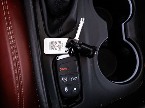 Used 2023 Dodge Durango SRT AWD/4WD image 34