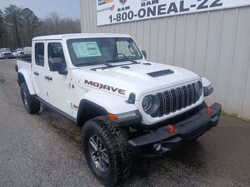 New 2026 Jeep Gladiator Mojave image 1