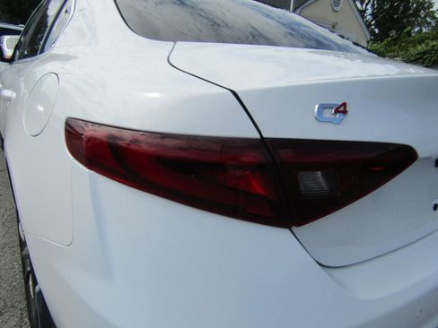 Used 2018 Alfa Romeo Giulia AWD image 10