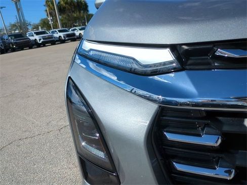 Certified 2025 Chevrolet Equinox LT image 10