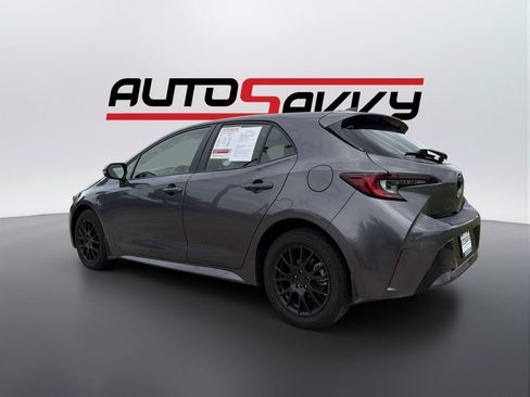 Used 2025 Toyota Corolla SE FWD image 4