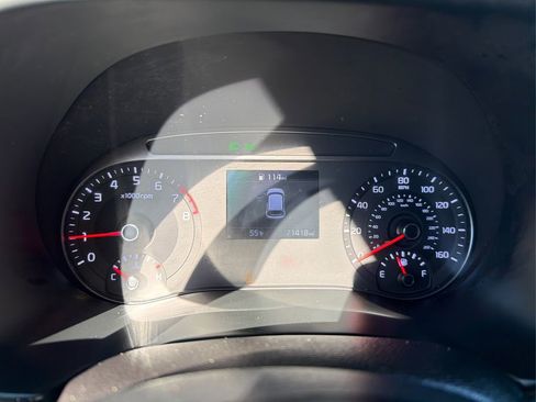 Used 2020 Kia Soul LX image 16