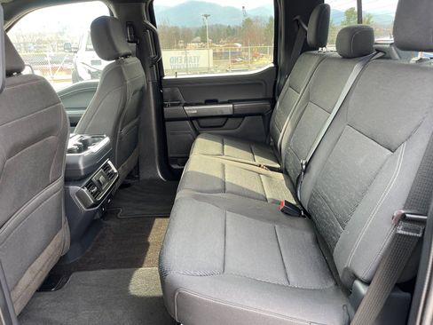 Certified 2022 Ford F150 XLT w/ Equipment Group 302A High image 20