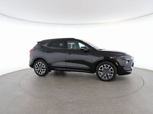 Used 2025 Chevrolet Blazer RS image 24