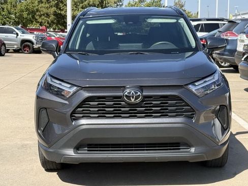 Used 2025 Toyota RAV4 XLE FWD image 8