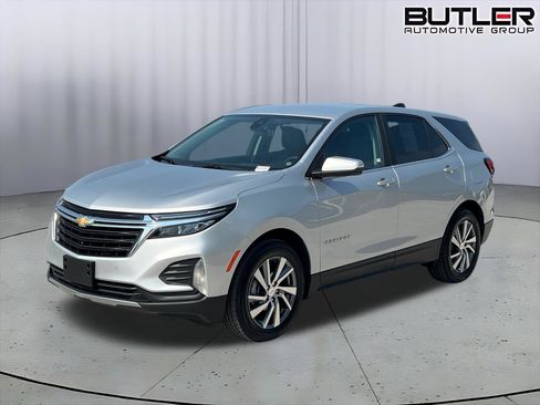 Used 2022 Chevrolet Equinox LT FWD image 1