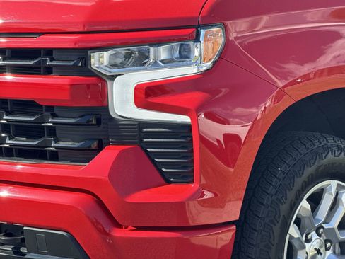 Used 2023 Chevrolet Silverado 1500 RST w/ Convenience Package II image 6