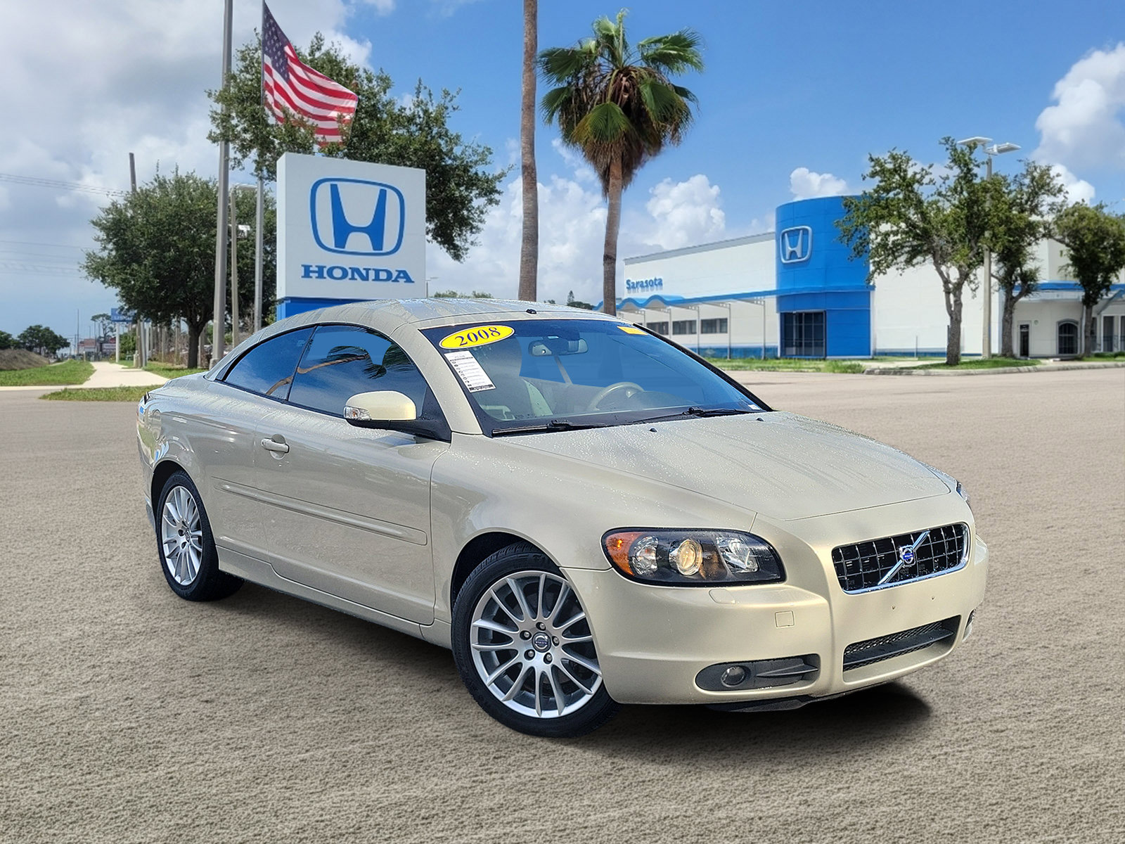 Used 2008 Volvo C70 T5 FWD image 1