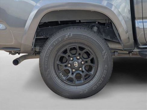 Used 2020 Toyota Tacoma SR5 w/ Technology Package image 21